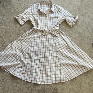 NWT! Calvin Klein Size 4 Pink & White Button Up Mid Length Dress